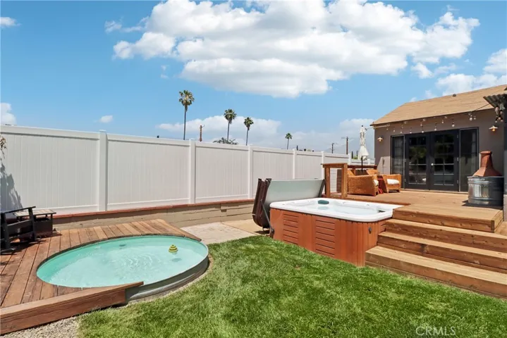 10245 Newhome Avenue, Sunland, California 91040