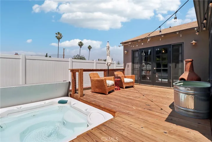 10245 Newhome Avenue, Sunland, California 91040