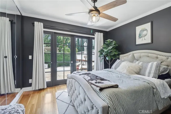 10245 Newhome Avenue, Sunland, California 91040