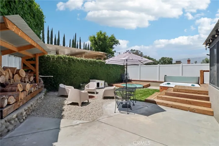 10245 Newhome Avenue, Sunland, California 91040