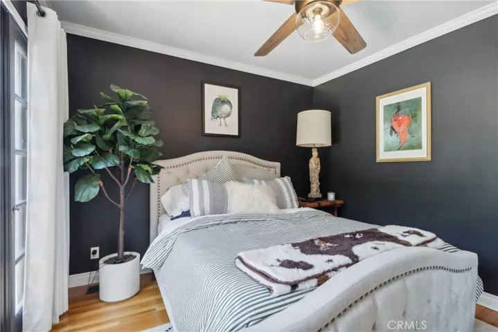 10245 Newhome Avenue, Sunland, California 91040