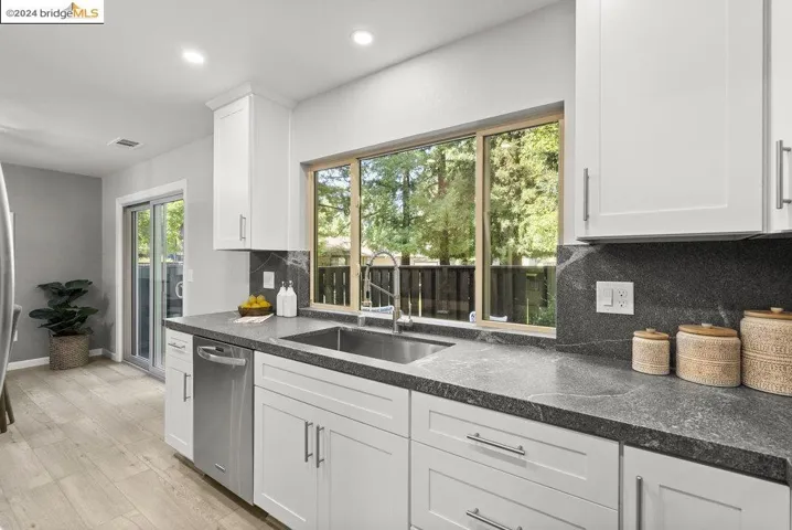 1961 Countrywood Ct, Walnut Creek, California 94598