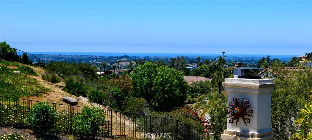 733 Vista Point Circle, Vista, California 92084