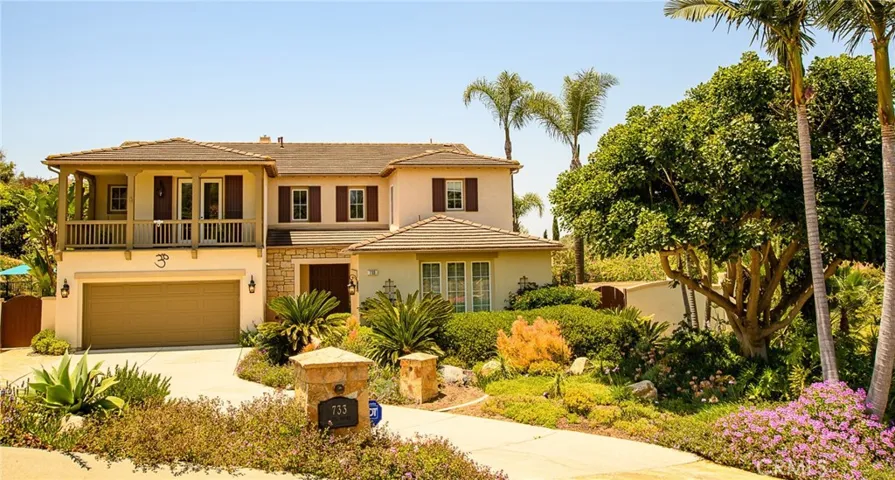 733 Vista Point Circle, Vista, California 92084