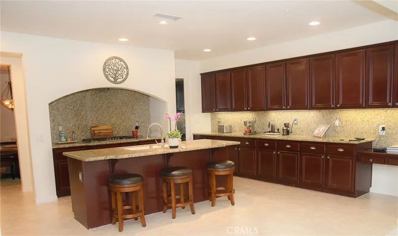 733 Vista Point Circle, Vista, California 92084