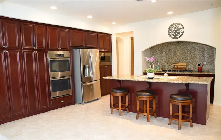 733 Vista Point Circle, Vista, California 92084