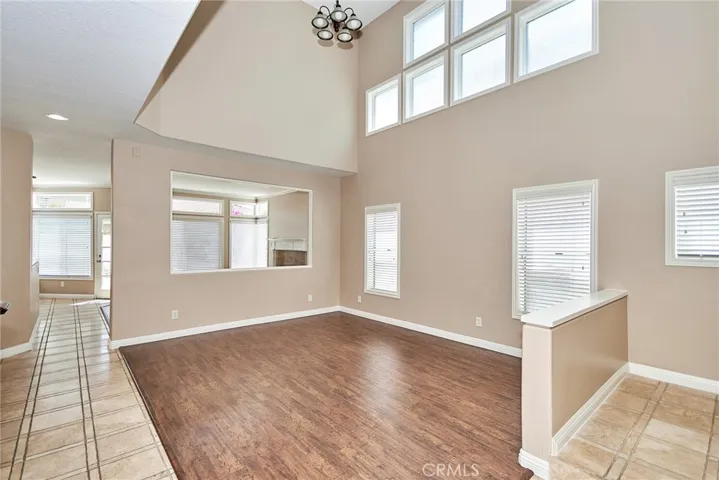 914 S Lone Pine Lane, Anaheim Hills, California 92808