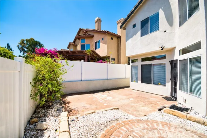 914 S Lone Pine Lane, Anaheim Hills, California 92808
