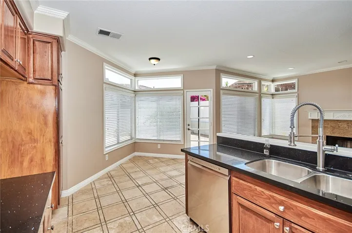 914 S Lone Pine Lane, Anaheim Hills, California 92808