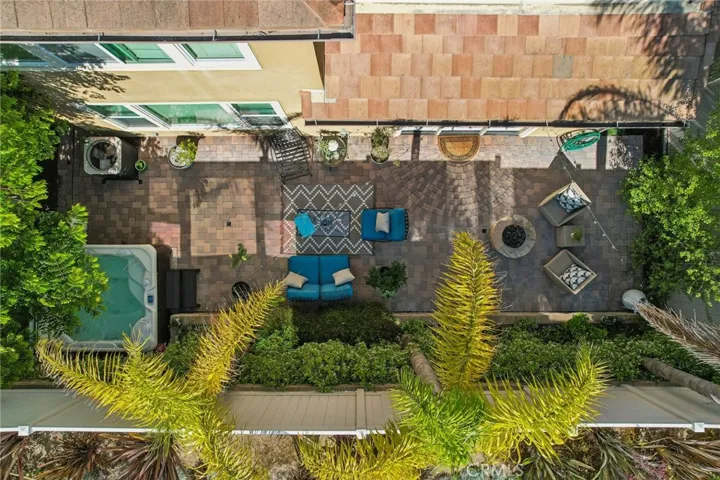 2107 Canyon Circle, Costa Mesa, California 92627