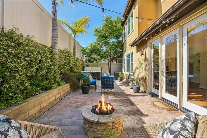 2107 Canyon Circle, Costa Mesa, California 92627