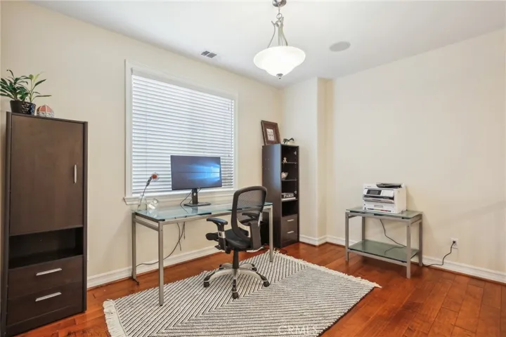2107 Canyon Circle, Costa Mesa, California 92627