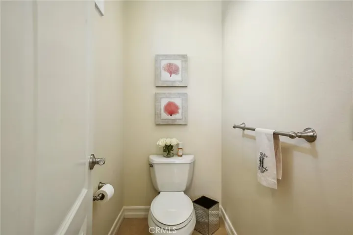 2107 Canyon Circle, Costa Mesa, California 92627