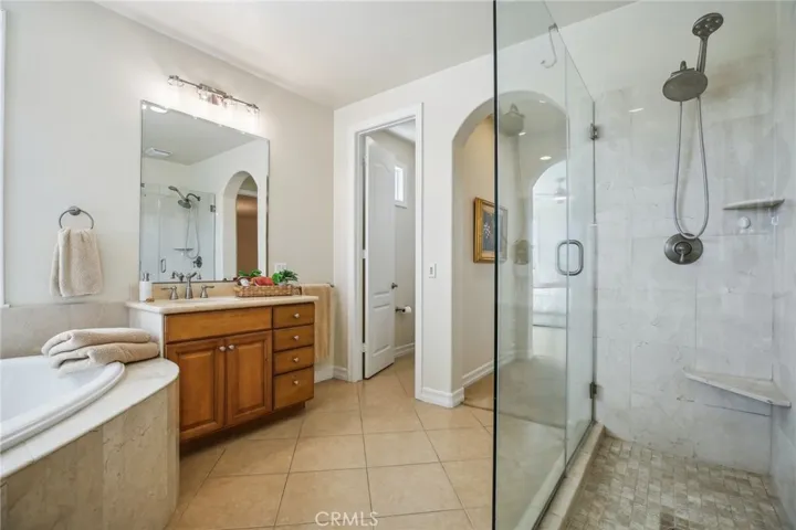 2107 Canyon Circle, Costa Mesa, California 92627