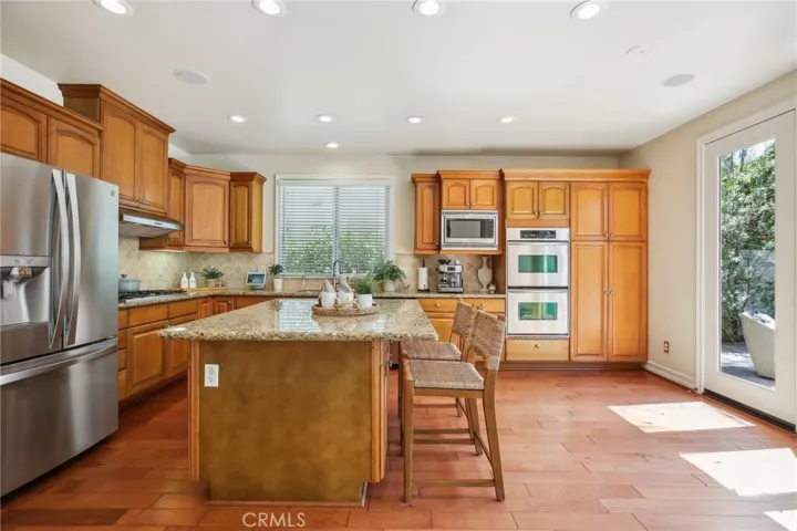 2107 Canyon Circle, Costa Mesa, California 92627