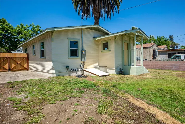 518 E J Street, Ontario, California 91764