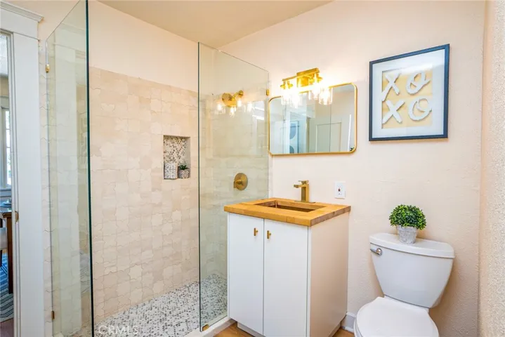 518 E J Street, Ontario, California 91764