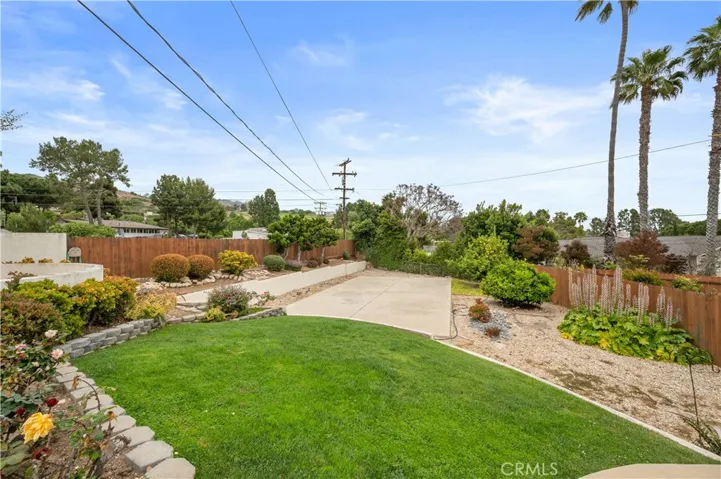 8 Clipper Road, Rancho Palos Verdes, California 90275