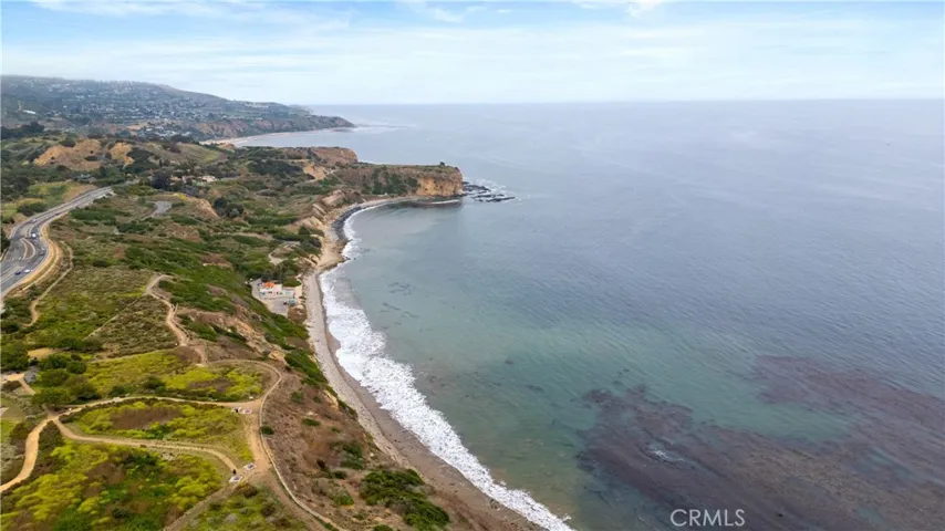 8 Clipper Road, Rancho Palos Verdes, California 90275