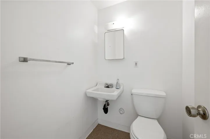 8 Clipper Road, Rancho Palos Verdes, California 90275
