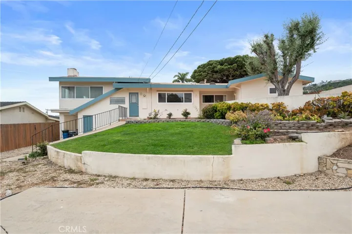 8 Clipper Road, Rancho Palos Verdes, California 90275