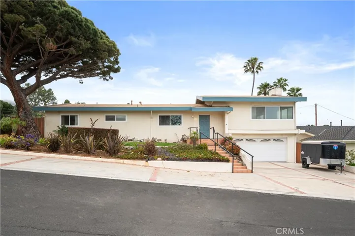 8 Clipper Road, Rancho Palos Verdes, California 90275