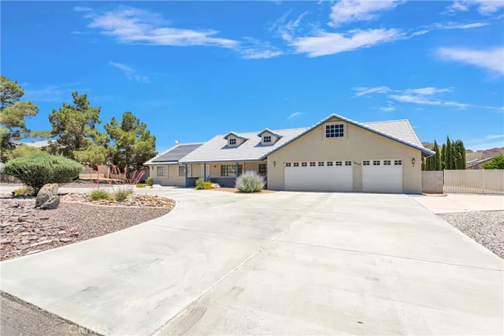 16565 Nosoni Road, Apple Valley, California 92307