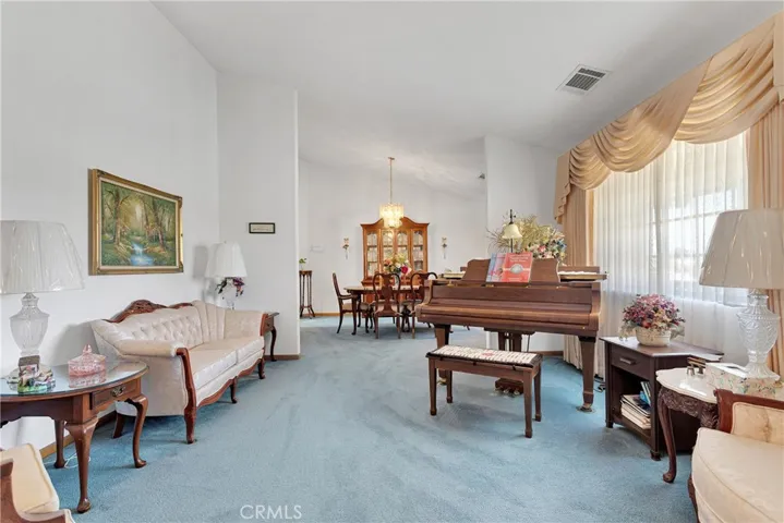 16565 Nosoni Road, Apple Valley, California 92307