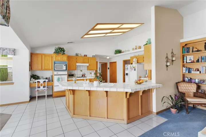 16565 Nosoni Road, Apple Valley, California 92307