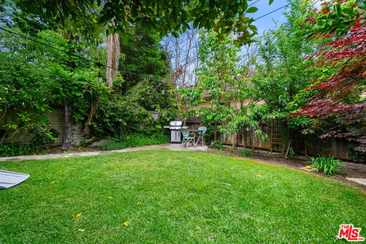 2116 Las Lunas Street, Pasadena, California 91107