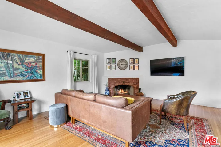 2116 Las Lunas Street, Pasadena, California 91107