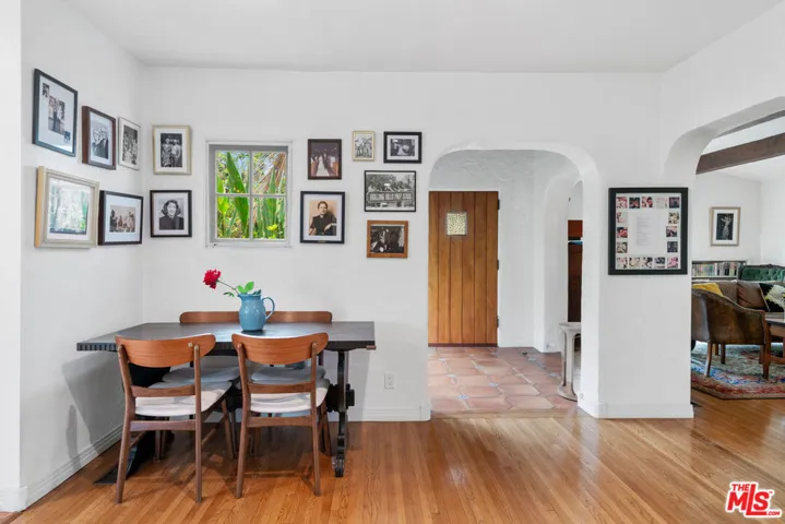 2116 Las Lunas Street, Pasadena, California 91107