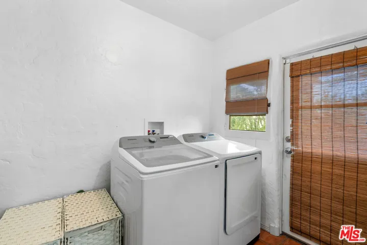2116 Las Lunas Street, Pasadena, California 91107