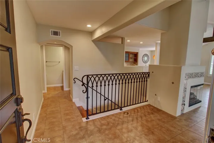 13590 Murphy Hill Drive, Whittier, California 90601