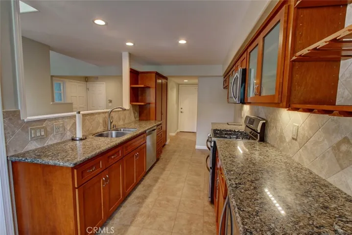 13590 Murphy Hill Drive, Whittier, California 90601