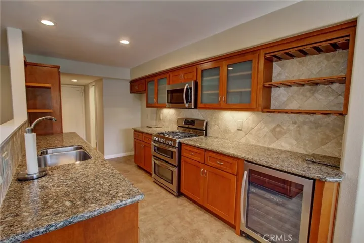 13590 Murphy Hill Drive, Whittier, California 90601