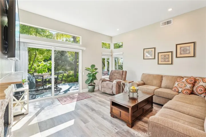 31 Calle Katrina, Rancho Santa Margarita, California 92688
