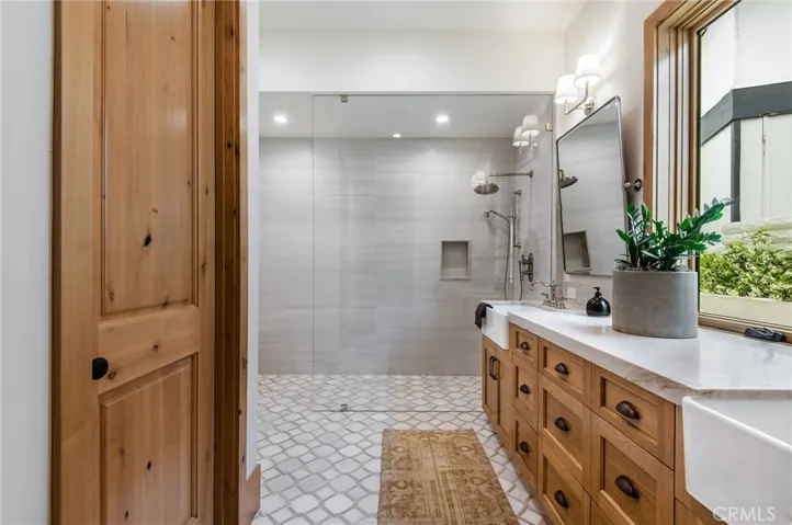 1015 Dolphin Terrace, Corona Del Mar, California 92625