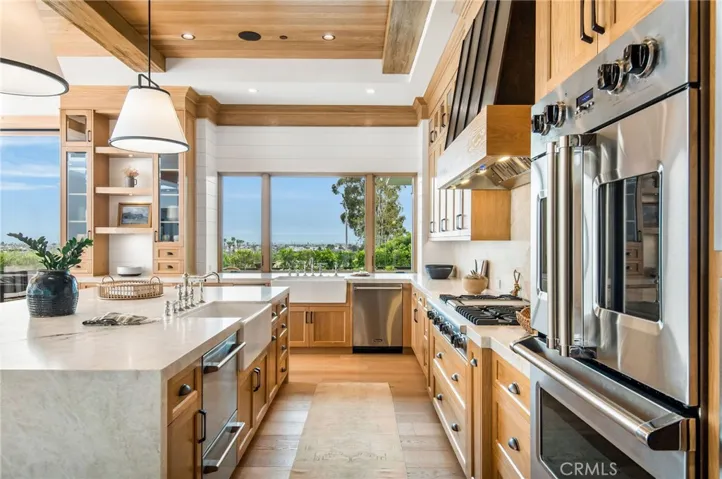 1015 Dolphin Terrace, Corona Del Mar, California 92625