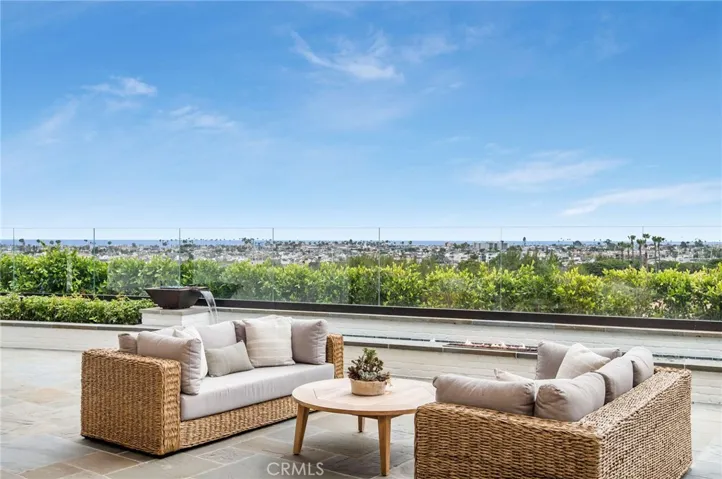 1015 Dolphin Terrace, Corona Del Mar, California 92625