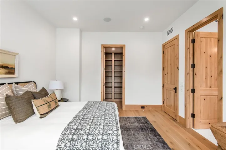 1015 Dolphin Terrace, Corona Del Mar, California 92625