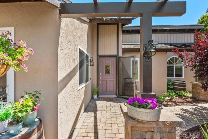15404 Nawa Court, San Diego, California 92129