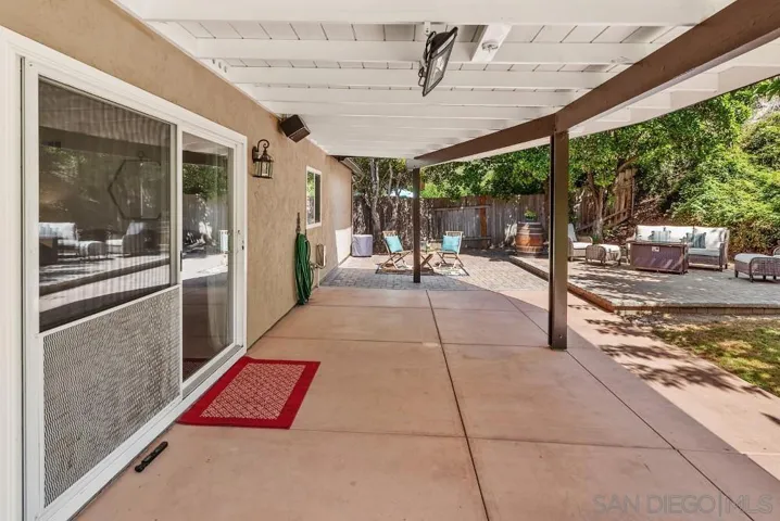 15404 Nawa Court, San Diego, California 92129