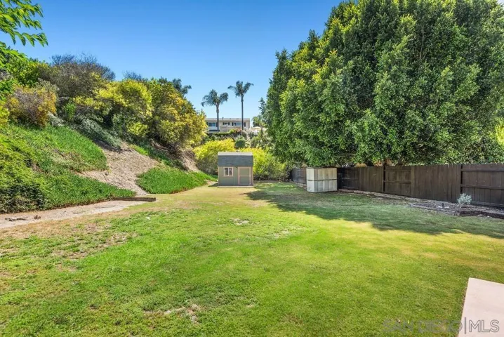 15404 Nawa Court, San Diego, California 92129