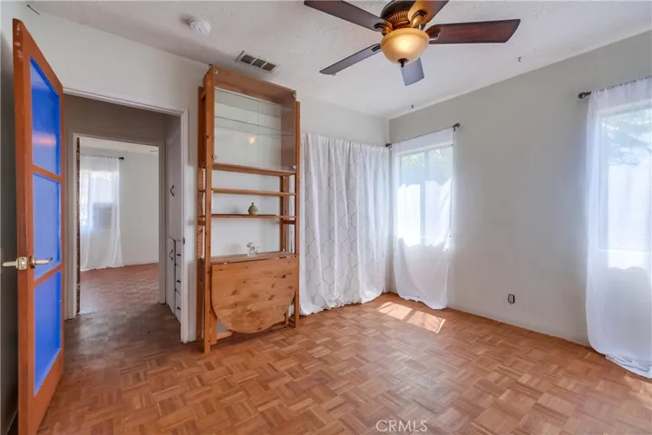 10215 Fernglen Avenue, Tujunga, California 91042