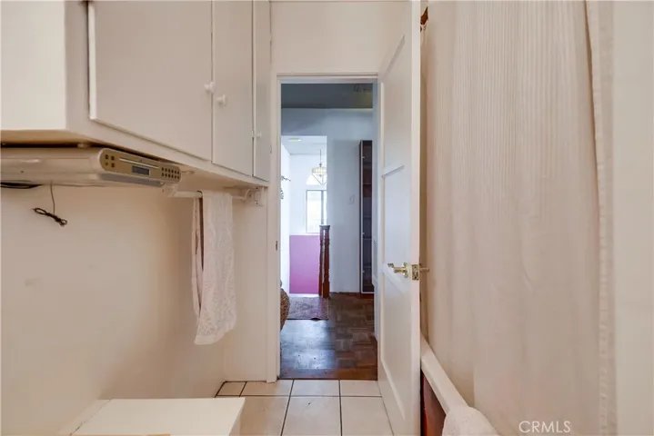 10215 Fernglen Avenue, Tujunga, California 91042