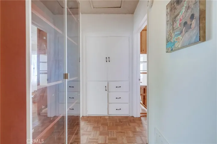 10215 Fernglen Avenue, Tujunga, California 91042