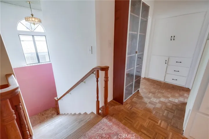 10215 Fernglen Avenue, Tujunga, California 91042