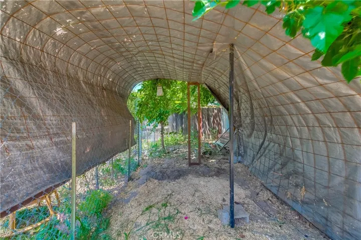 10215 Fernglen Avenue, Tujunga, California 91042
