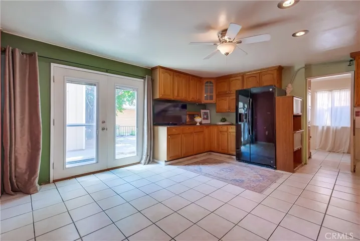 10215 Fernglen Avenue, Tujunga, California 91042